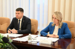 Губернатор Дмитрий Демешин взял на контроль ситуацию с поставками бензина в Ванинском и Советско-Гаванском районах