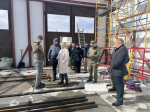 Ирина Горбачева проинспектировала строительство нового модульного здания для пожарных и спасателей в поселке Ванино
